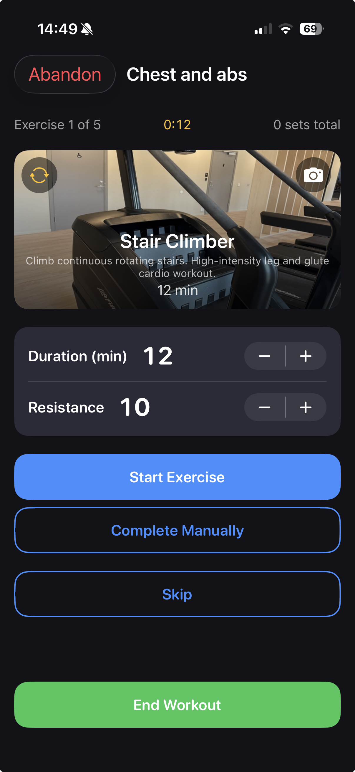 Workout tracking screen